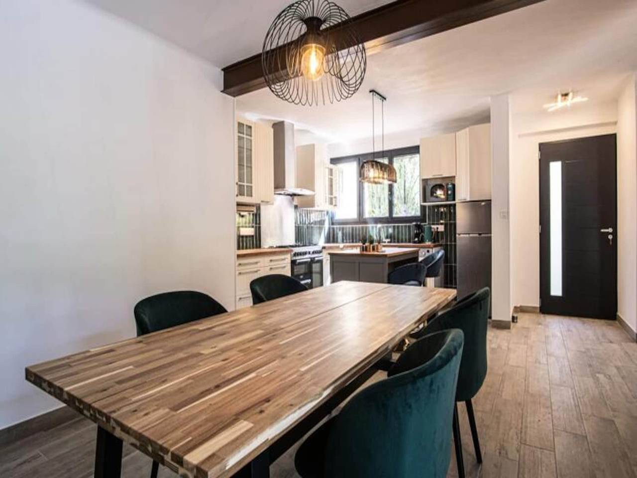 Entire apartment, Houses & Villas for 6 People in Fontaine-de-Vaucluse, Vaucluse
