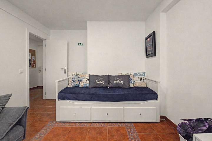 Entire apartment, Costa de Caparica Apartment, Portugal – 2 Bedrooms Near Beach and Center in Setúbal Peninsula