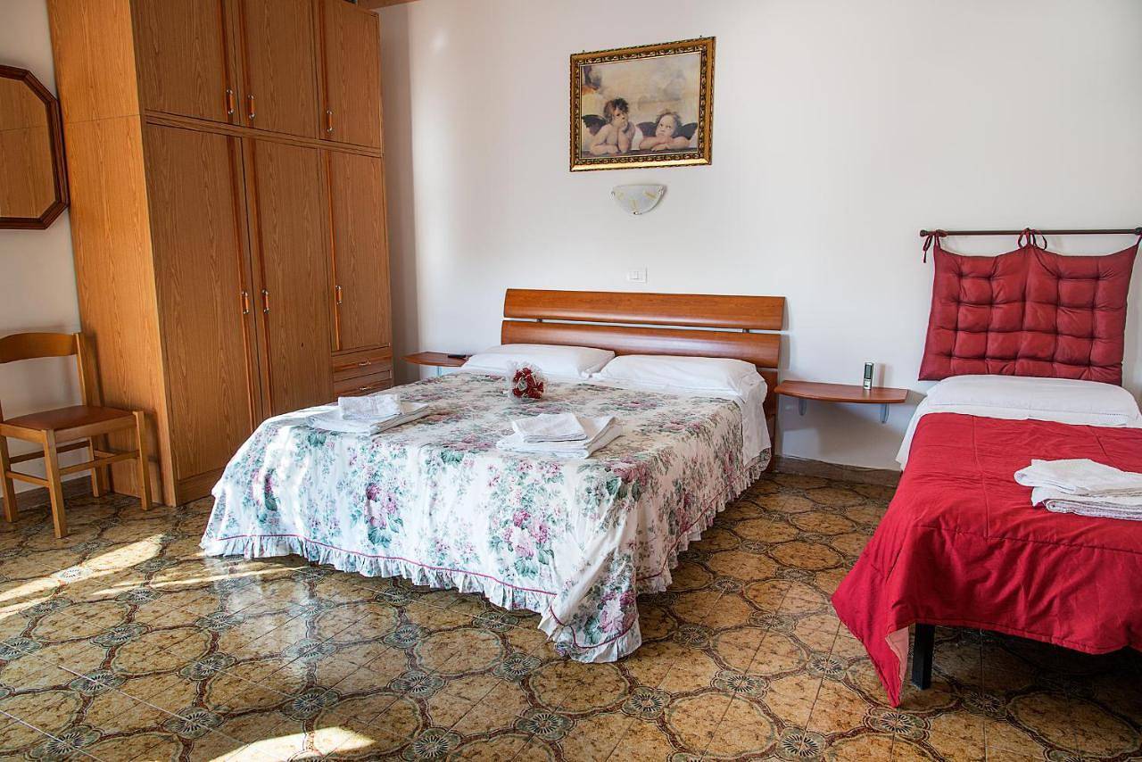 Double Room in Latina, Agro Pontino