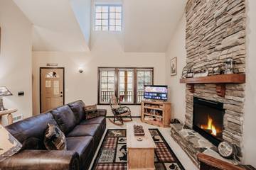 Lake House for 4 Guests in Cascade Range, North Cascades National Park, Picture 3