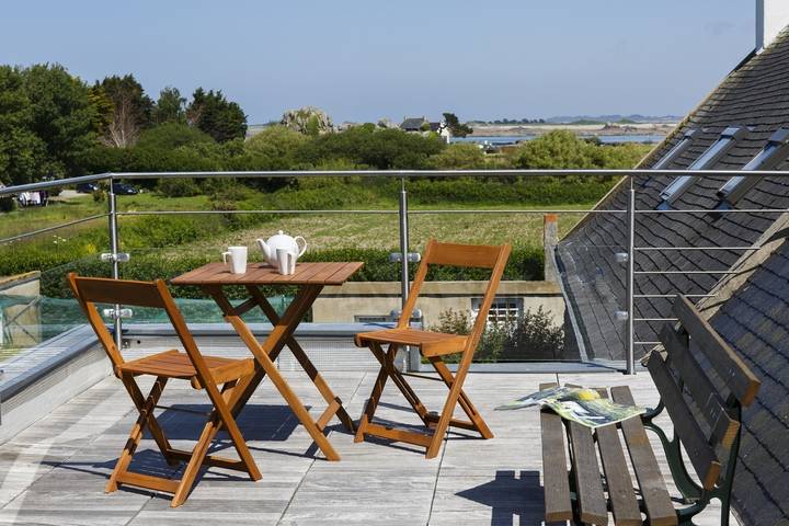 Gîte pour 5 personnes, avec terrasse et jardin à Plougrescant - 2