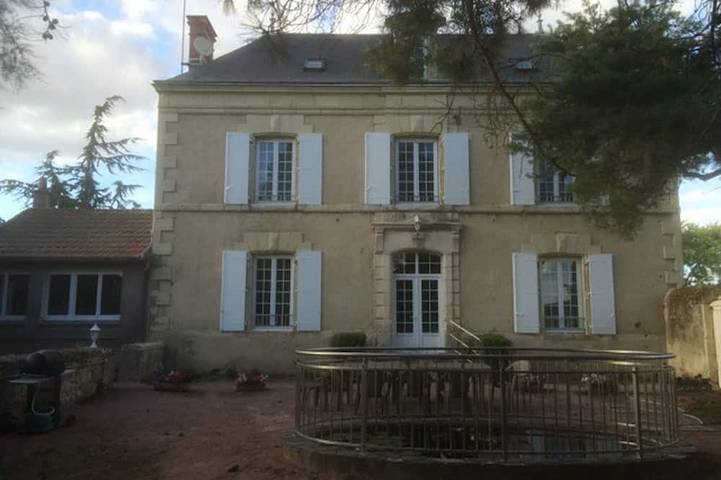 Gîte pour 8 personnes, avec piscine
