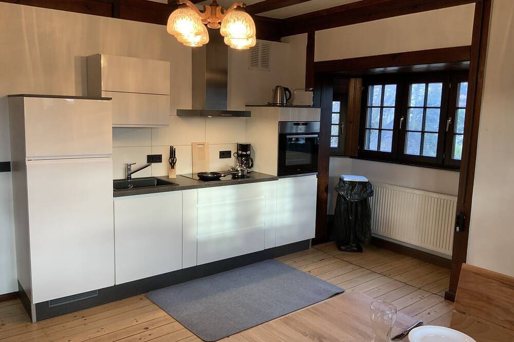 Mehrbettzimmer in der Historischen Gentilburg für bis zu 8 Personen in Aschaffenburg, Mainviereck