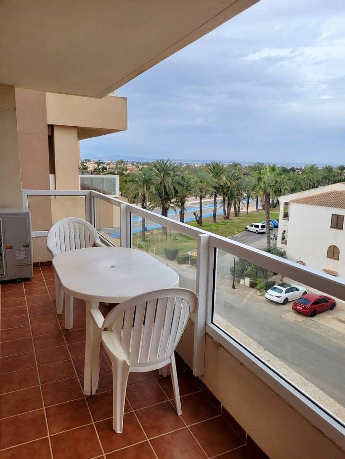 Appartement entier, 2Br Ocean View Beach Apartment | Pool | La Manga in La Manga del Mar Menor, Carthagène