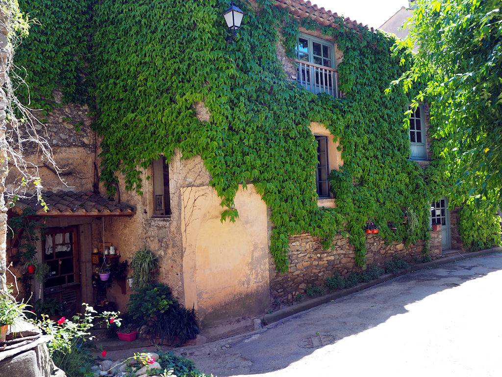 Chambre d'hôtes Le Rougeyras - Chambre in Roquebrun, Région de Béziers