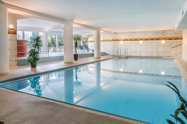 Ganze Wohnung, Apartment See Sun mit Innenpool und Sauna in Oberuhldingen, Uhldingen-Mühlhofen