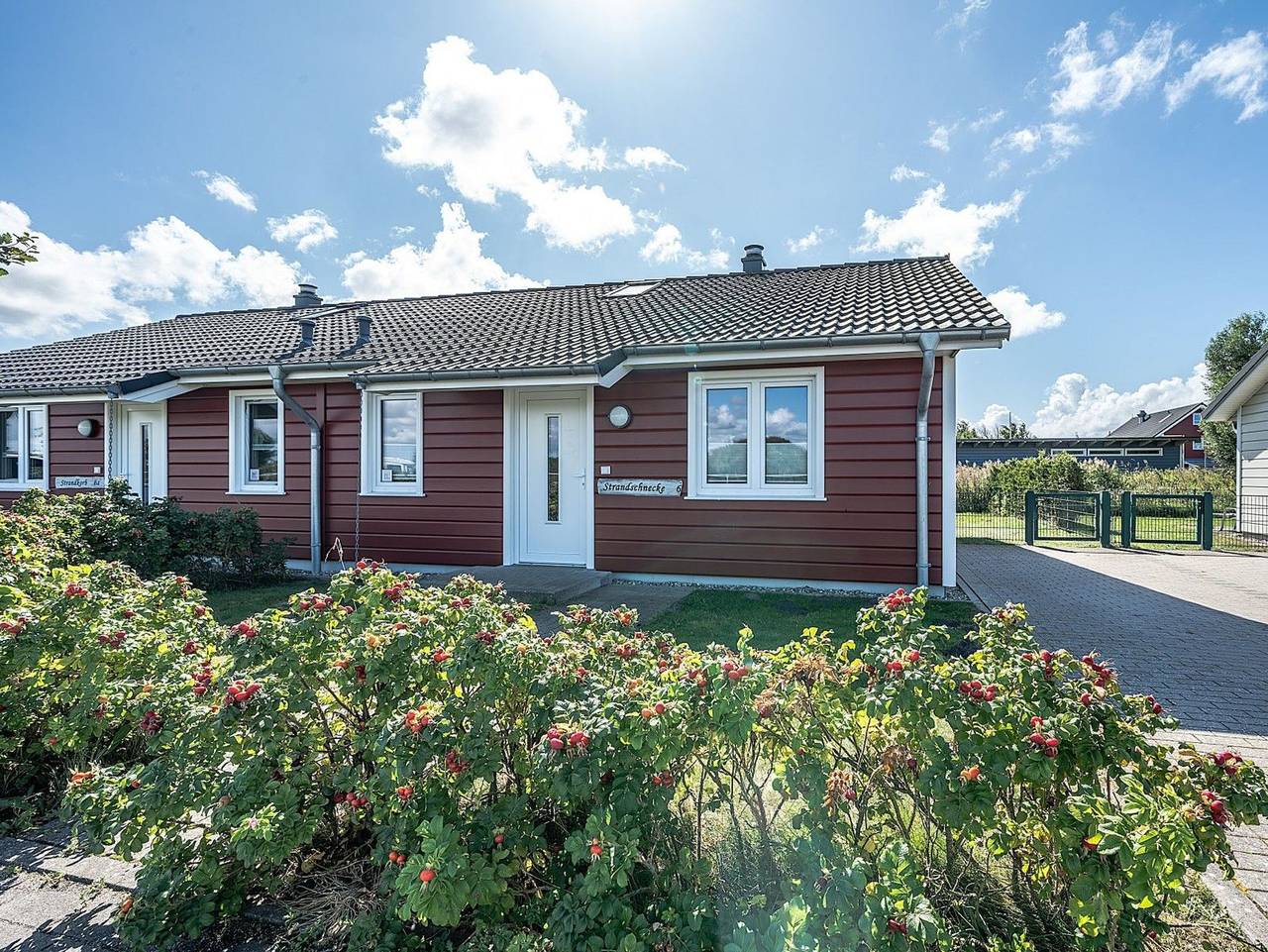 Ganze Ferienwohnung, Strandschnecke 6 - Kleines Nordseehaus mit Charme - Doppelhaushälfte mit Kamin & Terrasse (Ht in Dagebüll, Nordseeküste