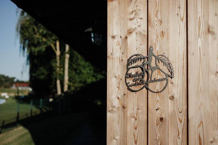 Chalet für 6 Personen, mit Terrasse und Whirlpool sowie Garten und Ausblick in Niederbayern - 4