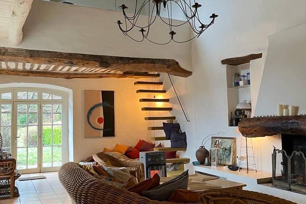 Cévennes, magnificent house, large swimming pool, nature, superb view in Saumane, Parc national des Cévennes