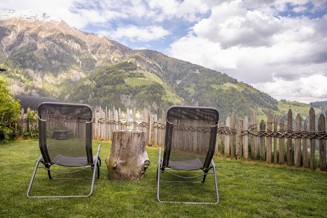 Ganze Wohnung, Ferienwohnung 'Tratterhof Apt Eidechsspitze' mit Bergblick, privater Terrasse und Wlan in Weitental, Vintl