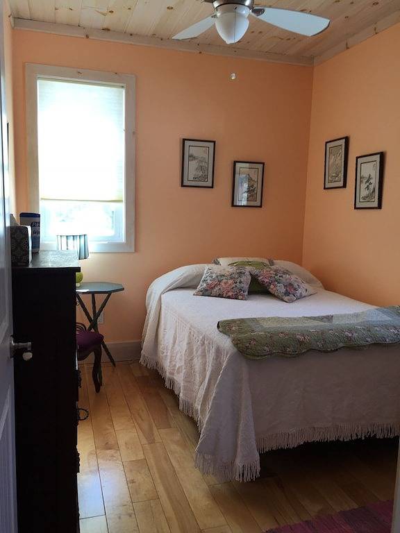 Waterfront Retreat am Bantam Lake mit eigenem Strand - Skiurlaub im Winter in Litchfield County