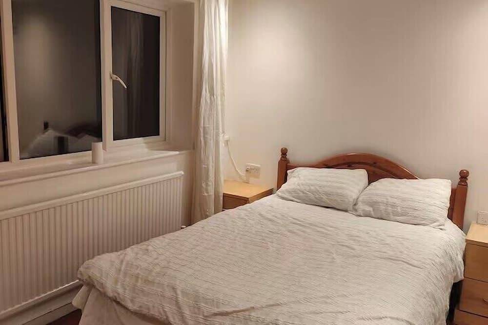 Apartamento entero, 4 Guests - Bbq - Parking - Garden in Bolton (desambiguación), Gran Mánchester