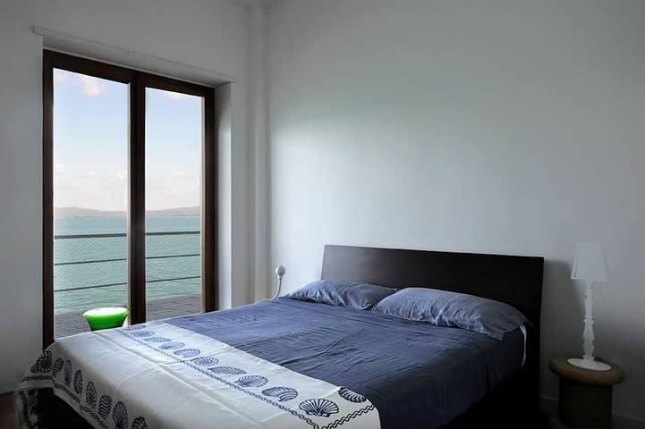 El chalet está situado por encima del mar, acceso directo al mar con una vista maravillosa in Porto Santo Stefano, Monte Argentario