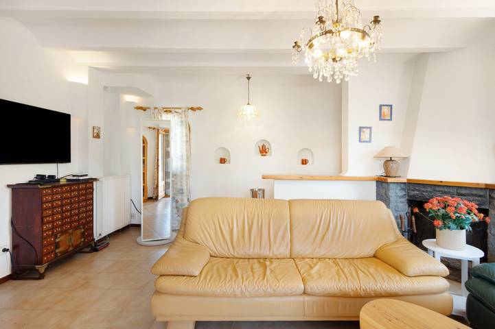 Haus mit großer Terrasse und privatem Grill in Begur, Costa Brava
