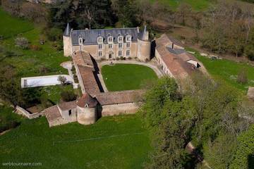 Château pour 14 personnes, avec jardin dans les Deux-Sèvres