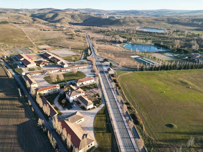Hotel para 3 personas, con Terraza y Jardín además de Piscina y Vistas en Ávila