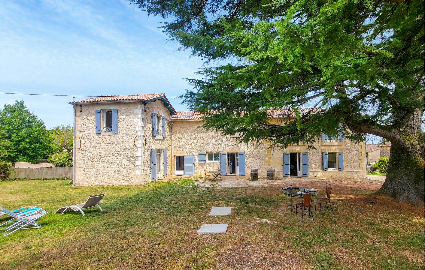 Appartement confortable avec jardin et parking près de Montcaret in Montcaret, Périgord Pourpre