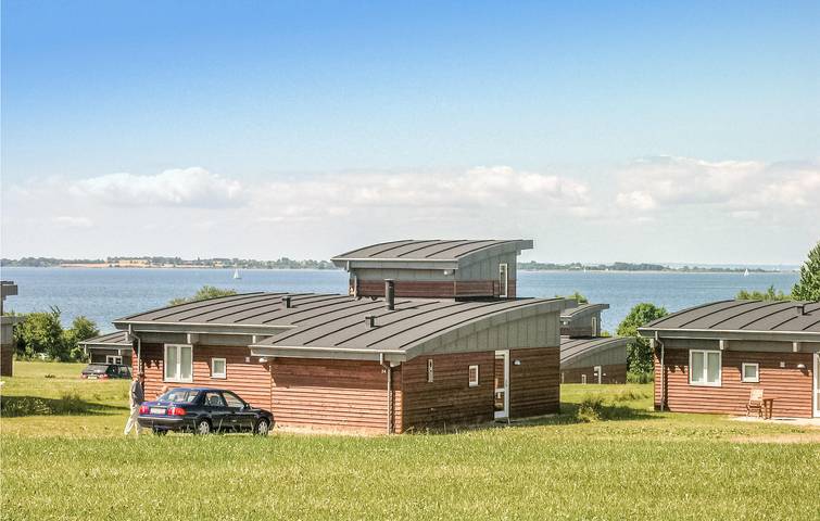 Ferienhaus für 8 Personen, mit Terrasse und Sauna sowie Whirlpool, mit Haustier - 1