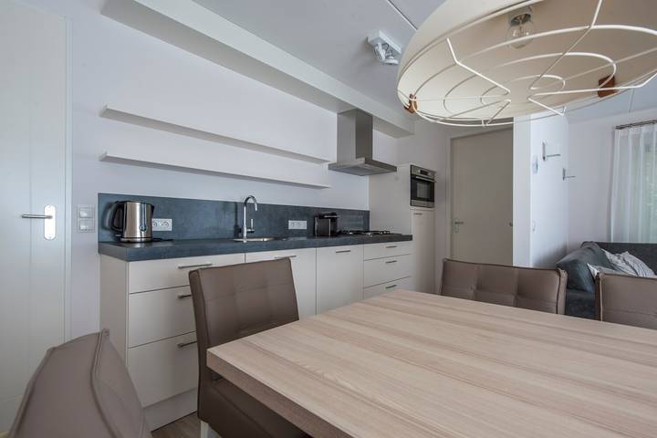 Ferienhaus für 8 Personen, mit Balkon/Terrasse und Balkon sowie Terrasse und Garten in Koudekerke - 4