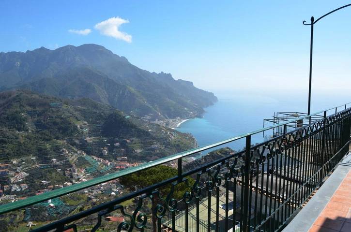 Gîte pour 4 personnes, avec balcon et vue, adapté aux familles à Ravello - 4