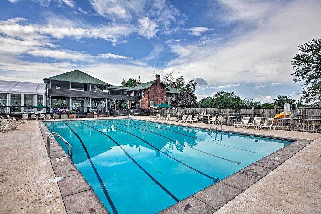 Ganze Wohnung, Neu! Resort Condo mit Zugang zum Pool auf Smith Mtn Lk! in North Shore, Smith Mountain Lake
