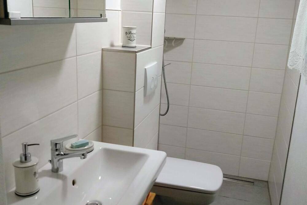 Apartamento entero, Weinberg-Bungalow 13, 2 bedrooms - Ferienhäuser Weinberg Prossen in Porschdorf, Bad Schandau