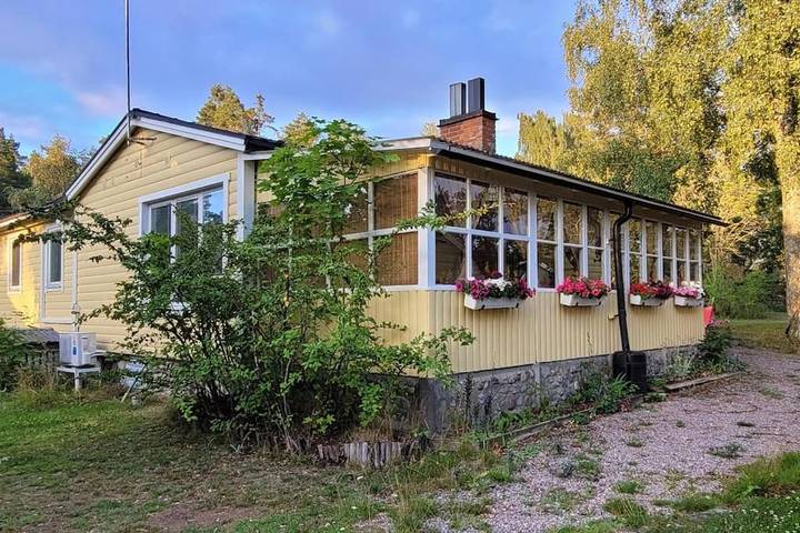 Villa för 7 Personer, med trädgård i Norrköping