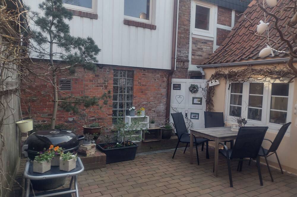 Neu Haus am Schifferstieg in Oberndorf-Oste, Cuxland
