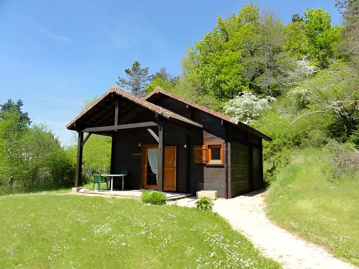 Maison de campagne pour 4 personnes, avec terrasse ainsi que jardin et jacuzzi à Saint-Moré