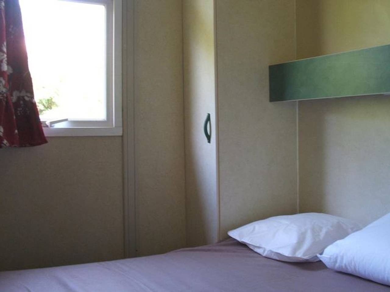 Chalet amplio con terraza, 3 habitaciones, para 6 personas in Vendays-Montalivet, Parque natural regional del Médoc