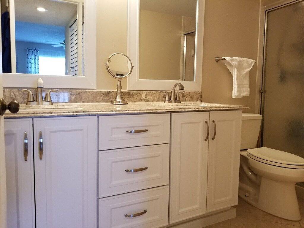 Ganze Wohnung, Tropical Jupiter Bay Garden View in der Nähe von Carlin Park Beach, Geschäften, Restaurants & Fun in Jupiter, Palm Beach County