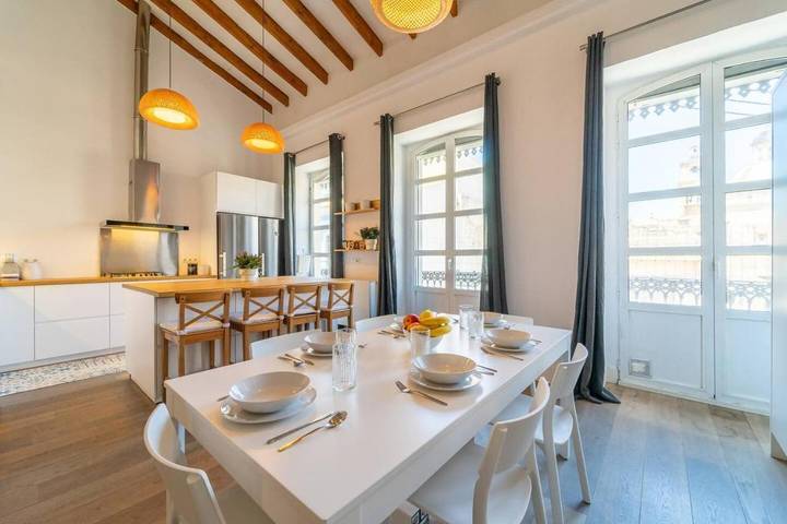 Loft voor 10 personen, met balkon en tuin in Alicante