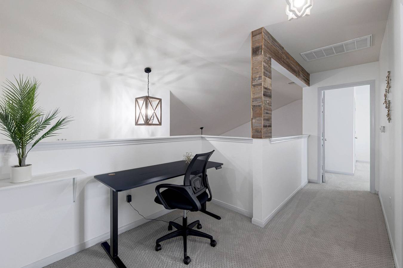 Kitchen • Foosball • Fenced Yard • Parking in Kyle, Hays County