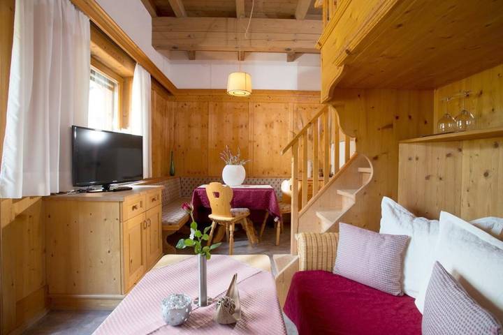 Ferienhaus für 2 Personen, mit Sauna und Garten sowie Ausblick, kinderfreundlich in Innervillgraten - 2