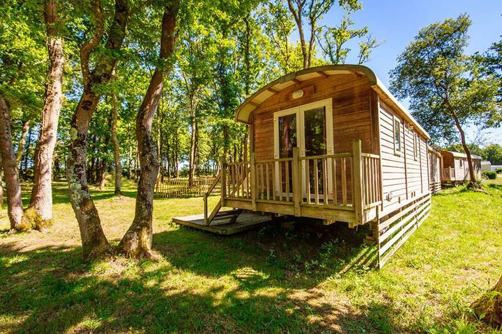 Bungalow for 4 people, with pool and terrace, child-friendly - 1