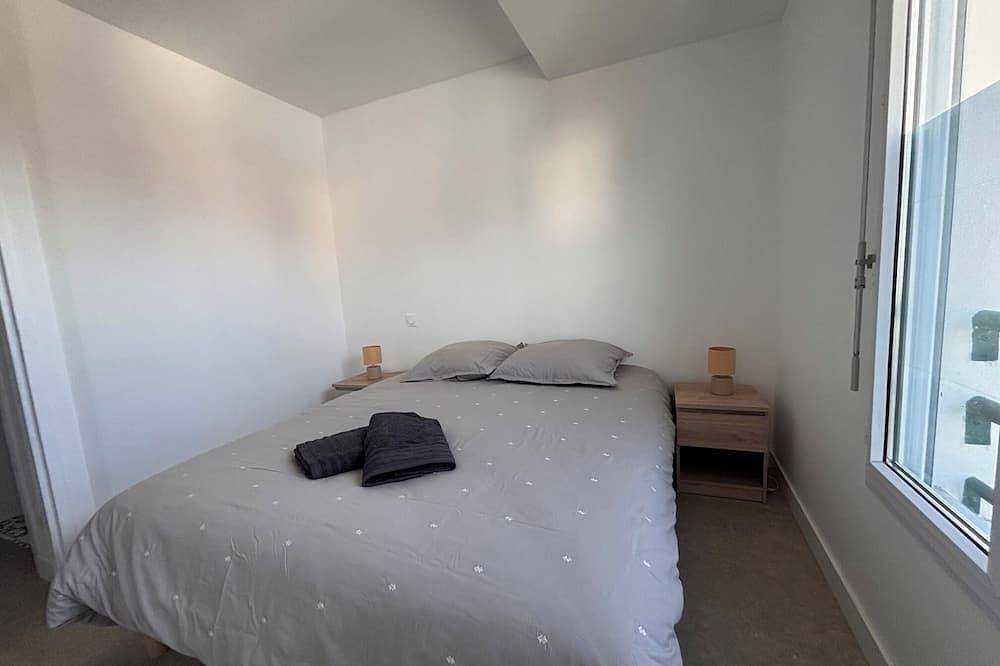 Entire apartment, T4 Neuf / Climatisé / Terrasse - Au coeur de St Paul les Dax in Saint-Paul-lès-Dax, Dax region