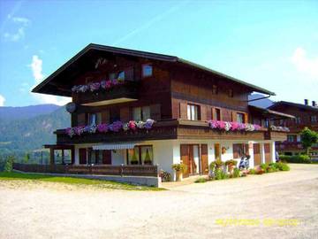 Ferienwohnung für 5 Personen, mit Balkon, kinderfreundlich in Reit im Winkl
