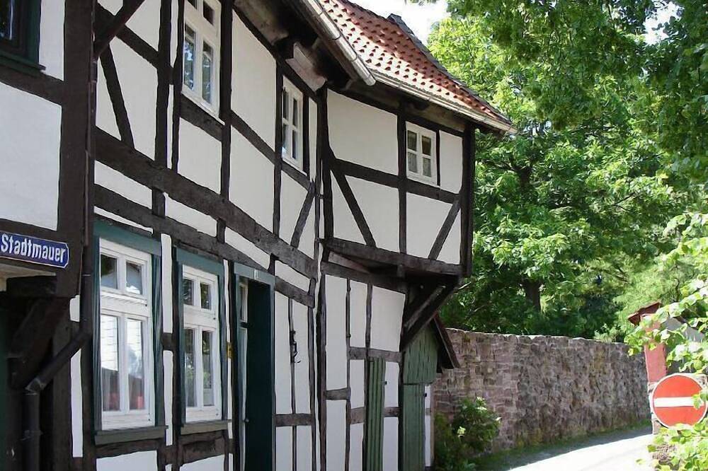 Urlaub im im denkmalgeschützten Fachwerkhaus im Weserbergland in Dassel, Weserbergland