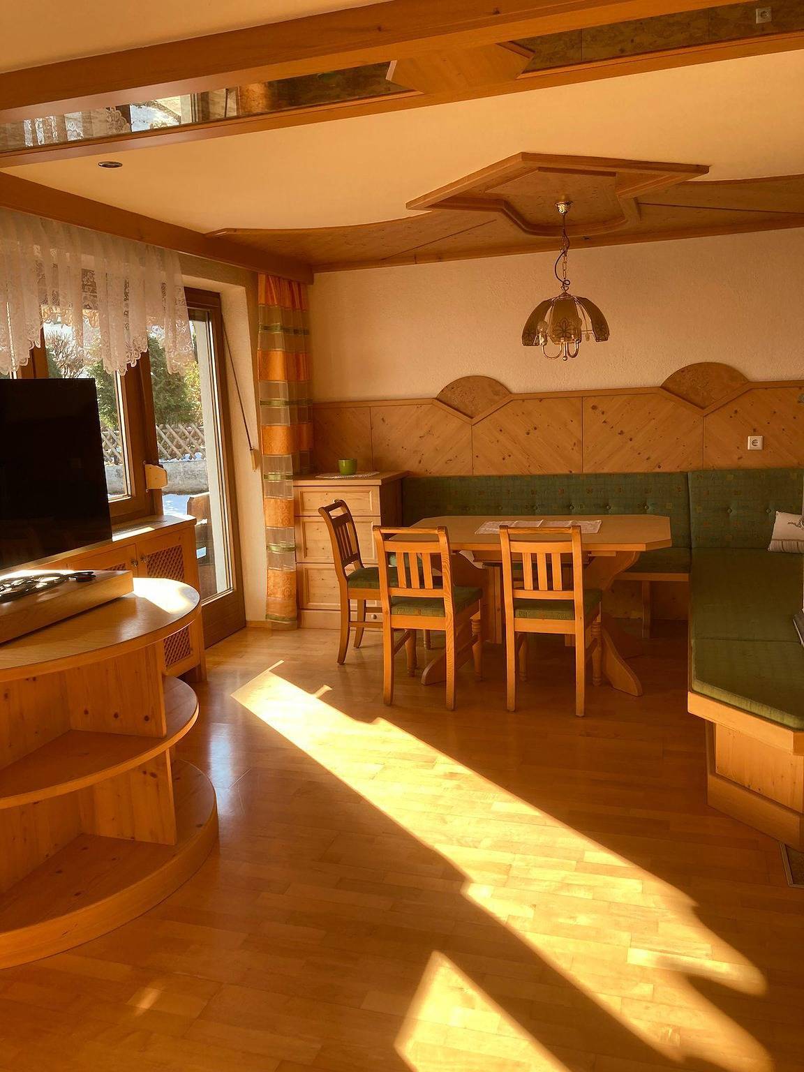 Apart Laimböck in Tuxer Alpen, Uderns