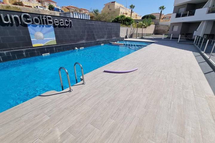Appartement de vacances pour 4 personnes, avec jacuzzi et piscine ainsi que terrasse et bassin pour enfant - 1