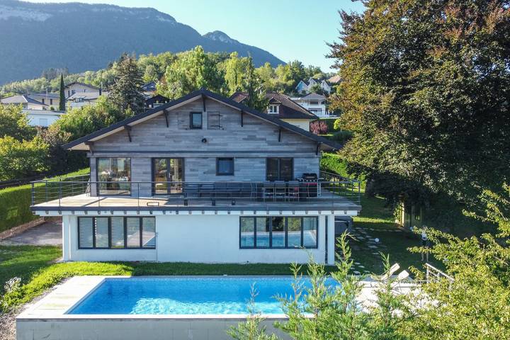 Location de vacances pour 8 personnes, avec vue sur le lac ainsi que balcon et jardin, adapté aux familles à Saint-Jorioz - 2