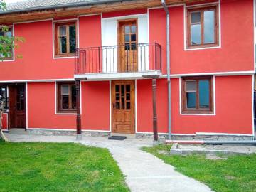 Maison d’hôte pour 2 personnes, avec vue et terrasse à Koprivchtitsa