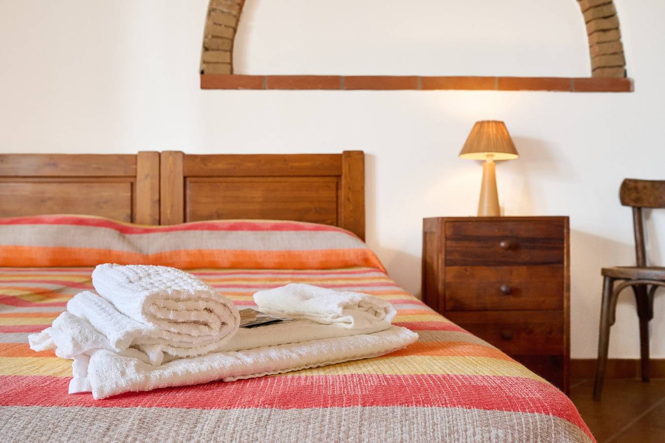 Zimmer 'Contessa Beatrice' mit Gemeinschaftsgarten und Wlan in San Vincenzo, Etruskische Küste