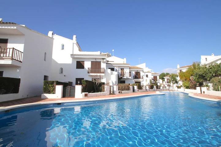 Ferienhaus für 4 Personen, mit Balkon und Garten sowie Pool in Miami Playa