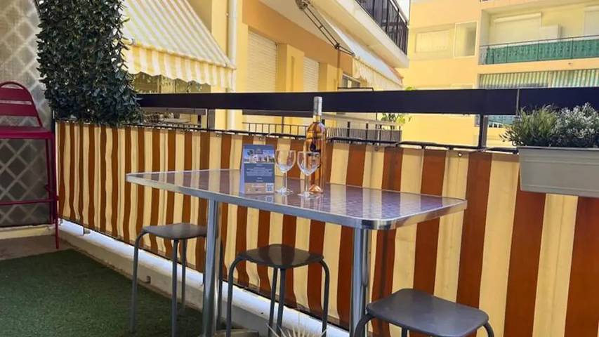 Gîte pour 5 personnes, avec Balcon à Le Cannet - 3