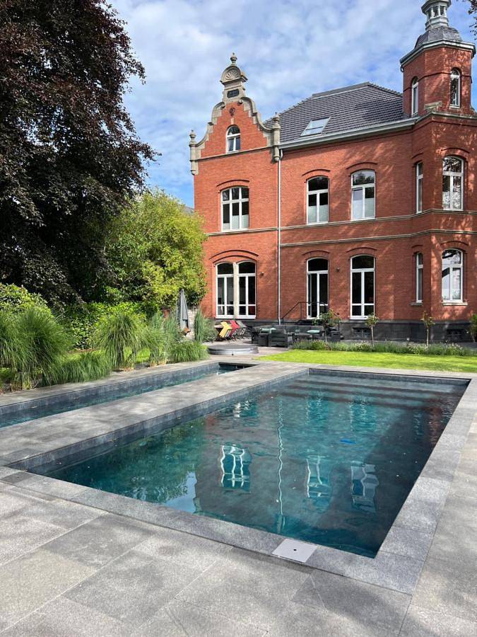 Villa mit pool für 6 Personen, mit Ausblick und Garten sowie Pool und Sauna, mit Haustier in Nordrhein-Westfalen