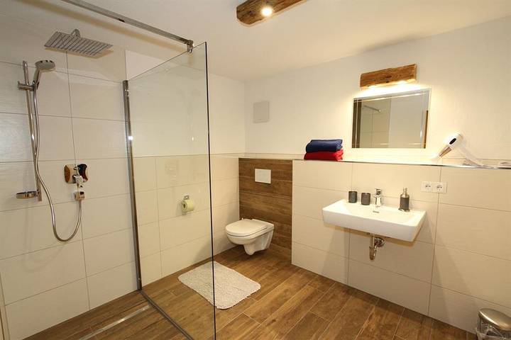 Hütte für 8 Personen, mit Balkon und Garten, mit Haustier im Ski-Optimal Hochzillertal - 3