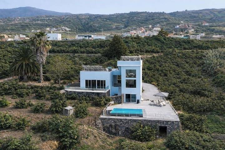 Ferienhaus für 8 Personen, mit Balkon und Pool sowie Whirlpool