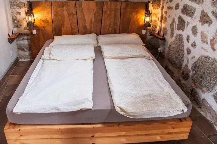 Stilvolles Ferienhaus in ruhiger Lage 10 min vom Strand entfernt. in Serra-di-Ferro, Ajaccio und Umgebung