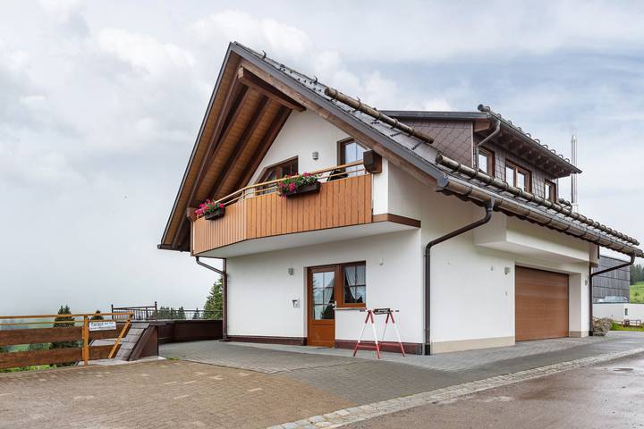 Appartement entier, Appartement de vacances 'Type B Appartement 3' avec vue sur la montagne, terrasse commune et Wi-Fi in Feldberg Ort, Feldberg